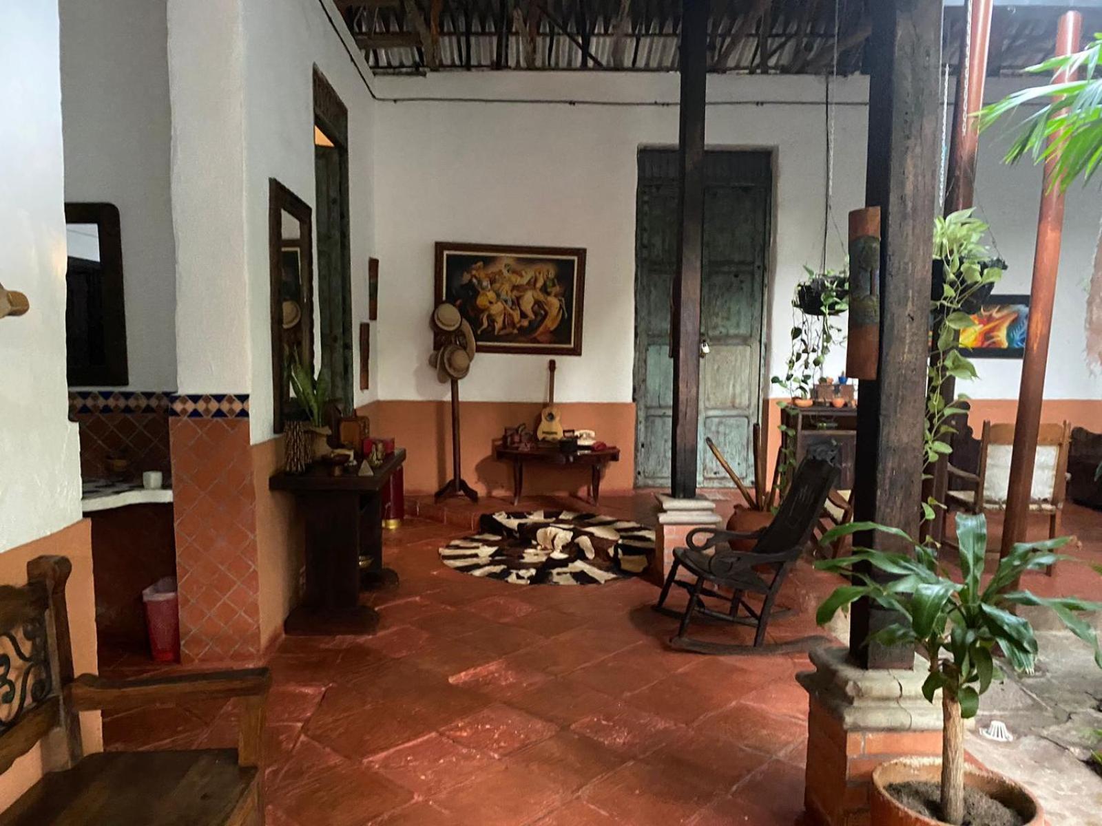 Hotel Dona Hilda San Martin  エクステリア 写真