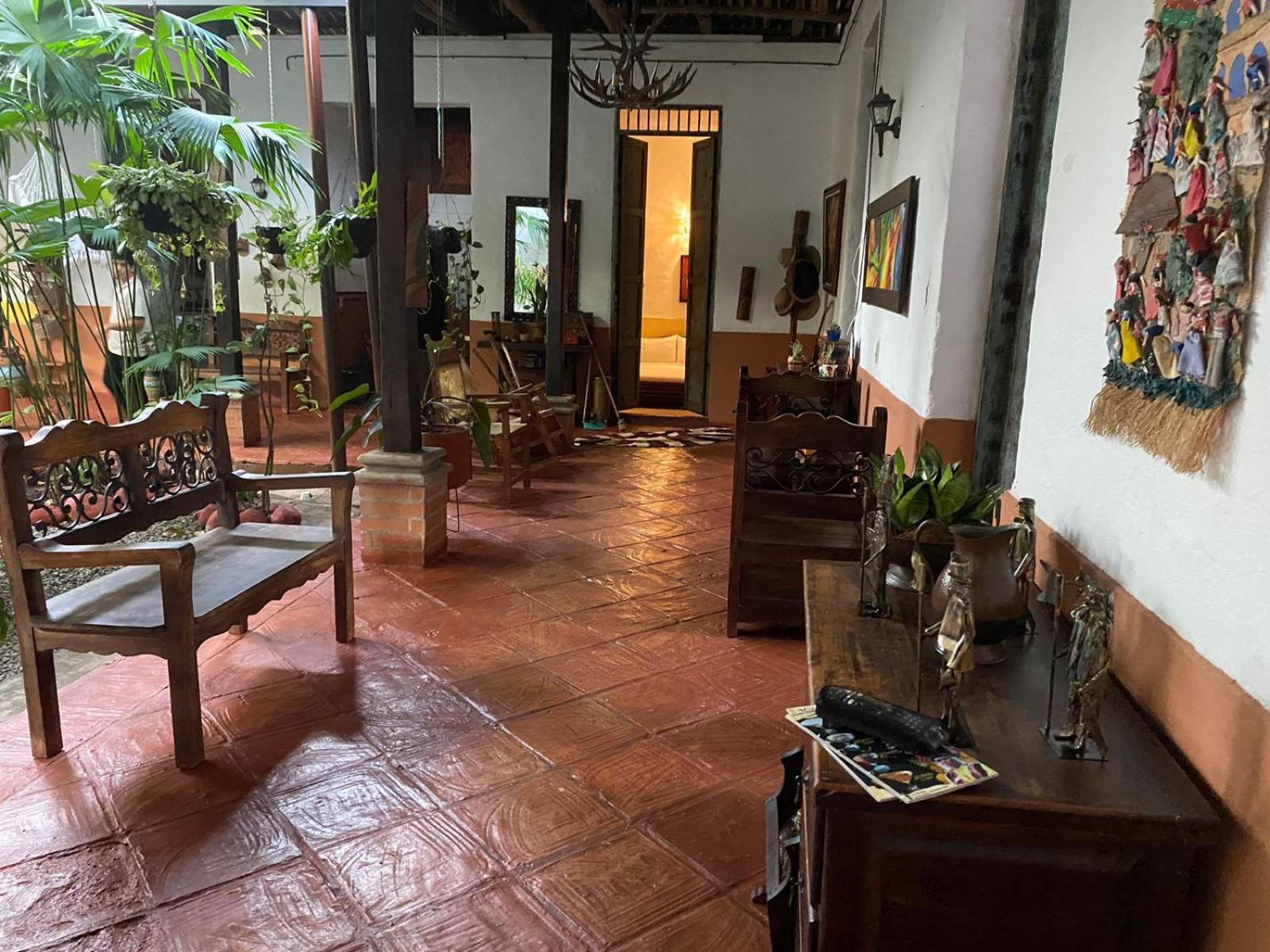 Hotel Dona Hilda San Martin  エクステリア 写真